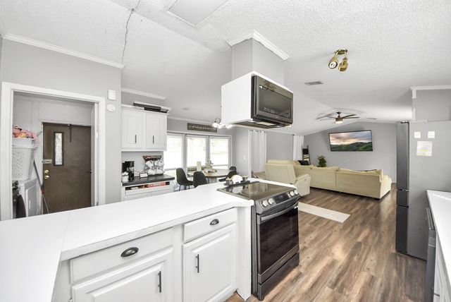 90 Private Road 643a, Dayton, TX 77535