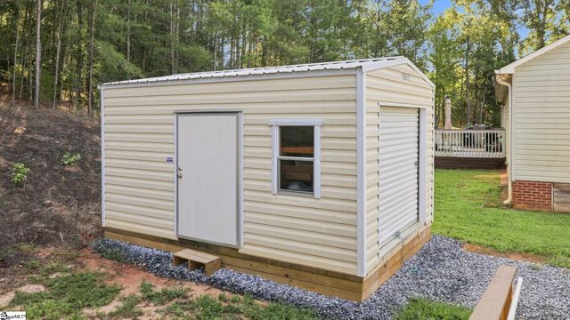 145 Brookwood Creek Drive, Landrum, SC 29356