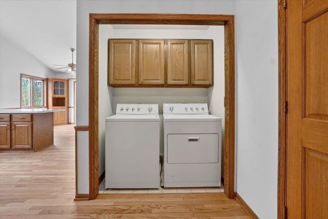 224 Deer Ridge Drive, West Bend, WI 53095