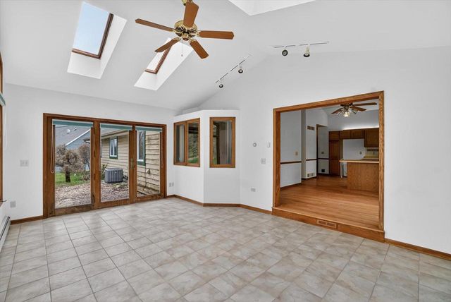 224 Deer Ridge Drive, West Bend, WI 53095