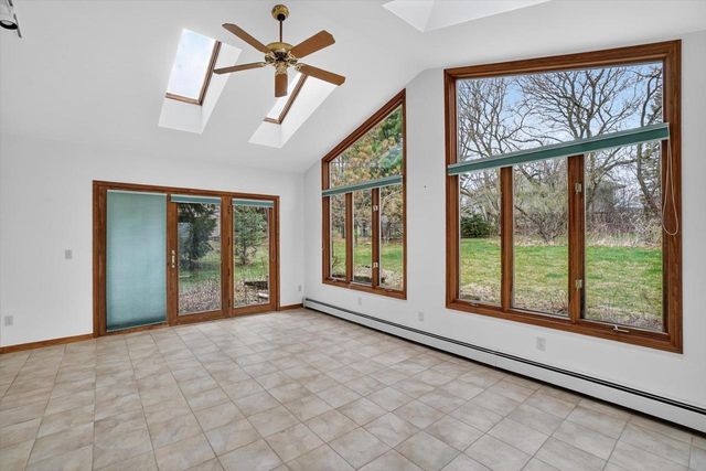 224 Deer Ridge Drive, West Bend, WI 53095