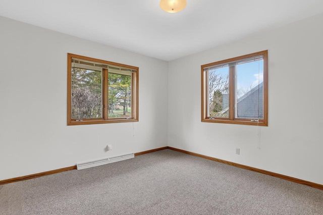 224 Deer Ridge Drive, West Bend, WI 53095