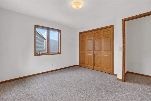 224 Deer Ridge Drive, West Bend, WI 53095