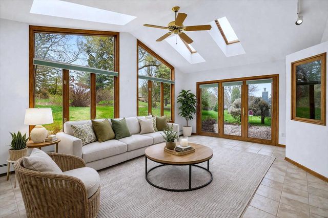 224 Deer Ridge Drive, West Bend, WI 53095