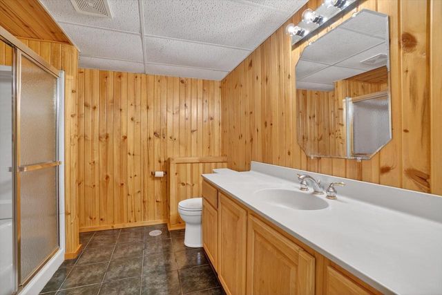 224 Deer Ridge Drive, West Bend, WI 53095