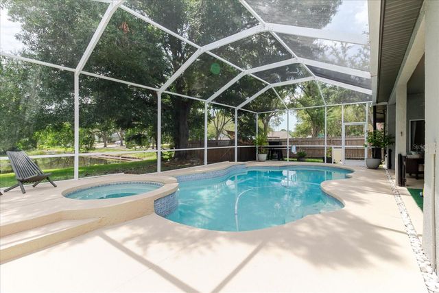 9601 REGENTS PARK DRIVE, Tampa, FL 33647