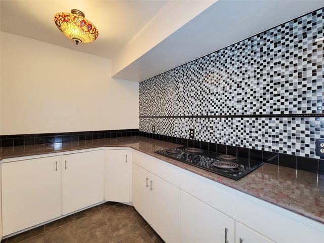 2243 W Alabama Street B, Houston, TX 77098