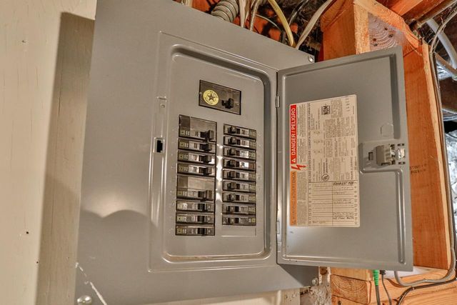 306 S 11TH AVENUE, Wausau, WI 54401