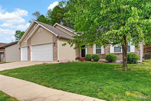 1250 Konert Valley Drive, Fenton, MO 63026