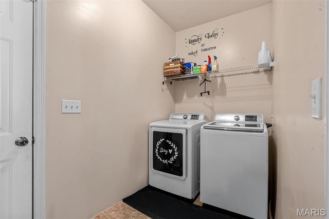 1250 Konert Valley Drive, Fenton, MO 63026