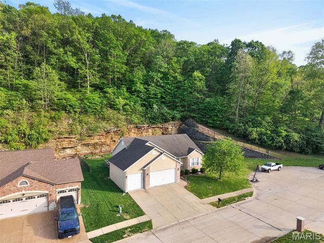 1250 Konert Valley Drive, Fenton, MO 63026