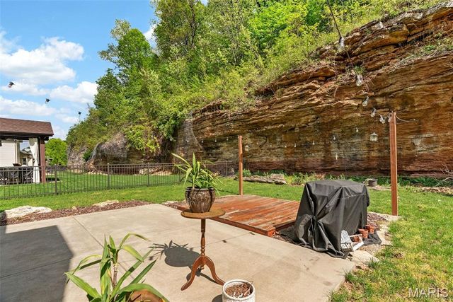 1250 Konert Valley Drive, Fenton, MO 63026