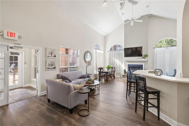 2054 Chastain Park Court NE, Atlanta, GA 30342
