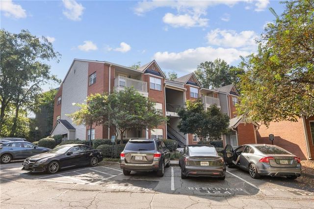 2054 Chastain Park Court NE, Atlanta, GA 30342