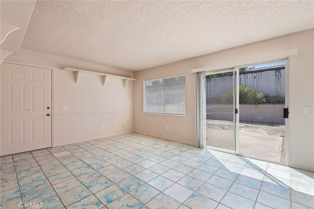 1127 Monroe Street, Lake Elsinore, CA 92530