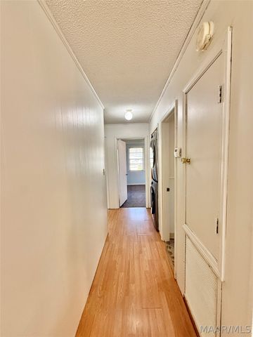 206 County Road 900 ., Selma, AL 36701