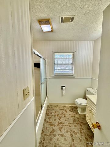 206 County Road 900 ., Selma, AL 36701