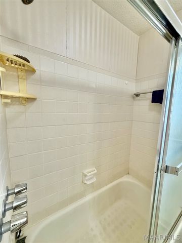 206 County Road 900 ., Selma, AL 36701