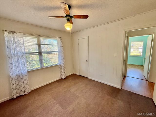 206 County Road 900 ., Selma, AL 36701