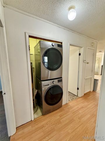 206 County Road 900 ., Selma, AL 36701