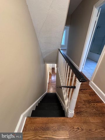 105 W UNION ST, Burlington, NJ 08016