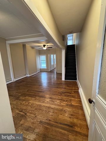 105 W UNION ST, Burlington, NJ 08016