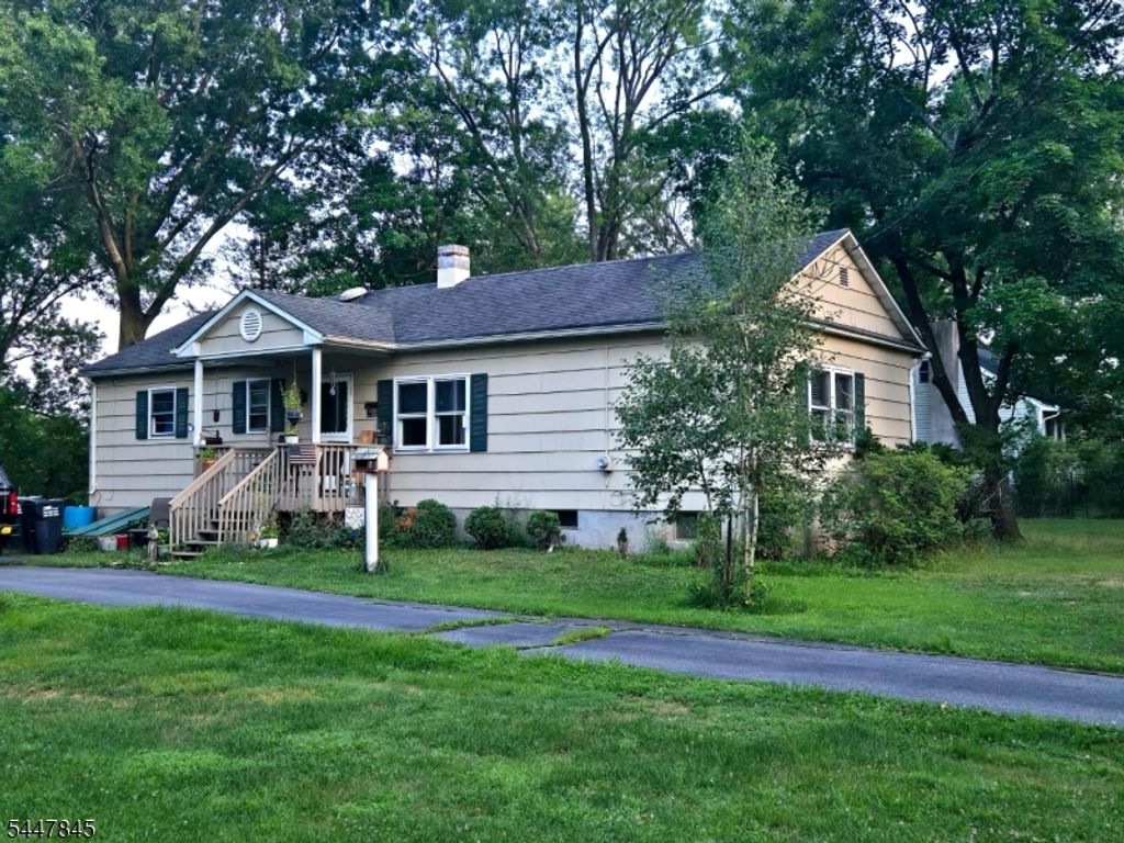 41 School Rd, Readington Twp., NJ 08889