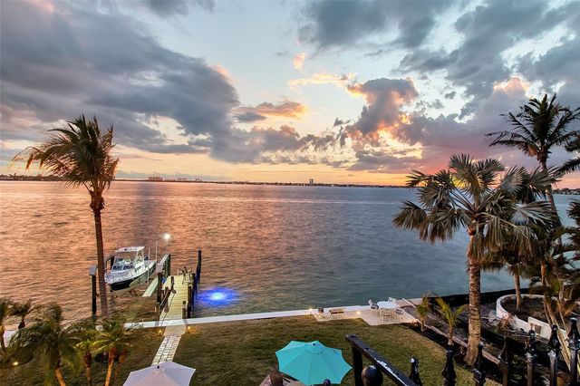 1504 S LODGE DRIVE, Sarasota, FL 34239