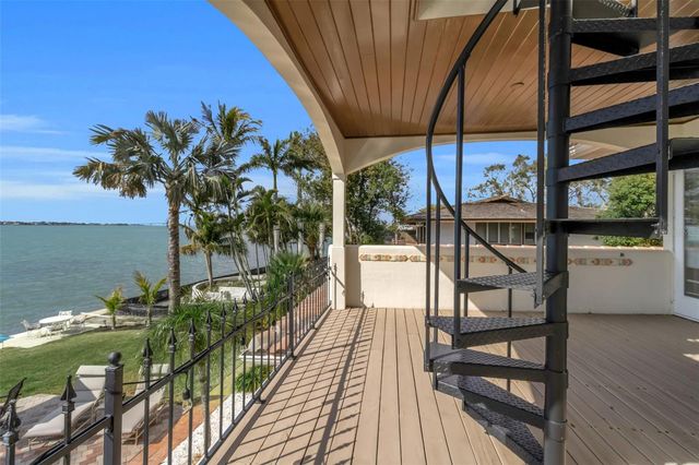 1504 S LODGE DRIVE, Sarasota, FL 34239