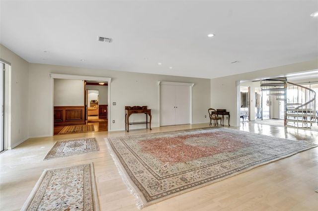 1504 S LODGE DRIVE, Sarasota, FL 34239