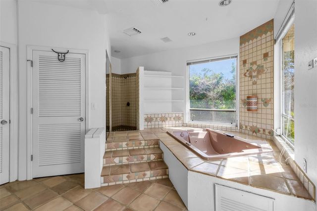 1504 S LODGE DRIVE, Sarasota, FL 34239