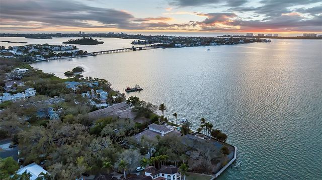 1504 S LODGE DRIVE, Sarasota, FL 34239