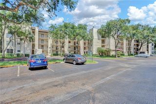 9460 Poinciana Place 101, Davie, FL 33324