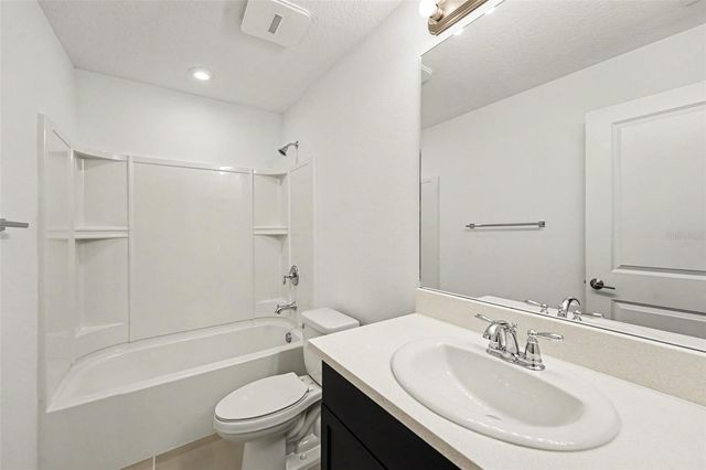 10573 OAKSIDE DRIVE, Palmetto, FL 34221