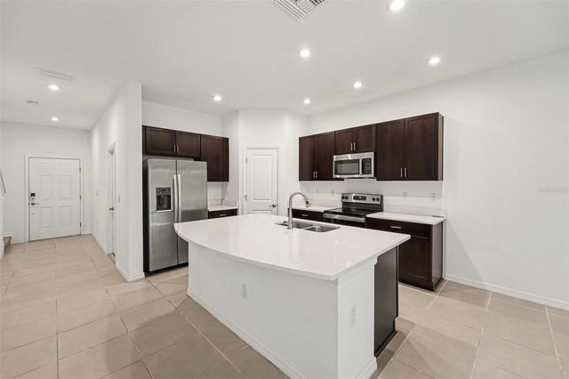 10573 OAKSIDE DRIVE, Palmetto, FL 34221
