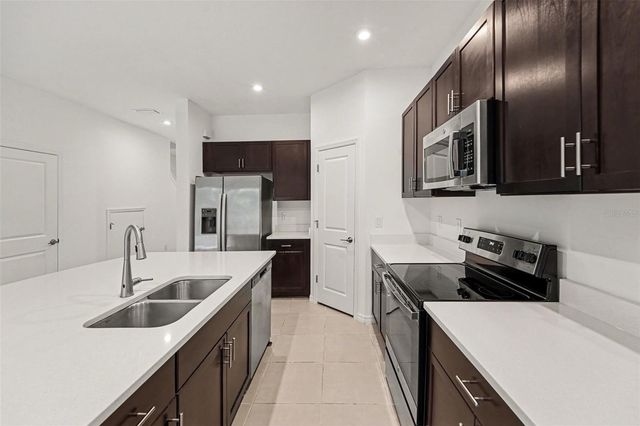 10573 OAKSIDE DRIVE, Palmetto, FL 34221
