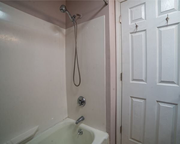 394 Essex St 3, Salem, MA 01970