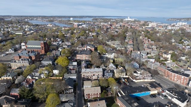 394 Essex St 3, Salem, MA 01970