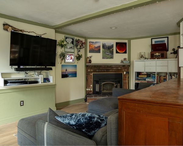 394 Essex St 3, Salem, MA 01970