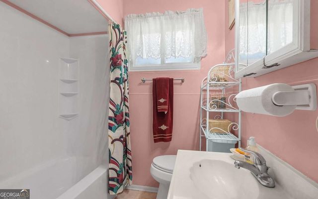 2438 E 39Th Street, Savannah, GA 31404