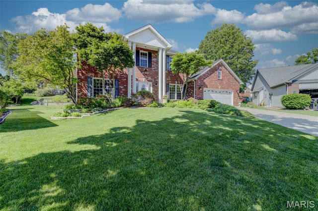 27 Ridge Mount Court, St Charles, MO 63303