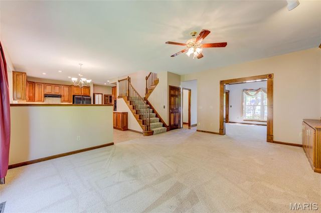 27 Ridge Mount Court, St Charles, MO 63303