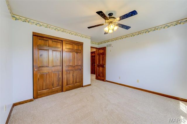 27 Ridge Mount Court, St Charles, MO 63303