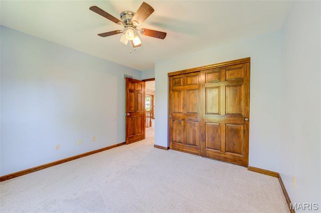27 Ridge Mount Court, St Charles, MO 63303