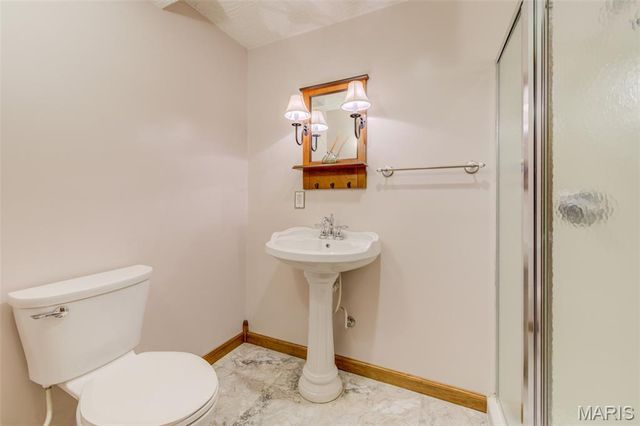 27 Ridge Mount Court, St Charles, MO 63303
