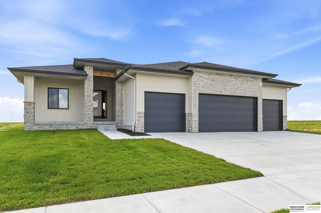 10316 S 212th Street, Gretna, NE 68028