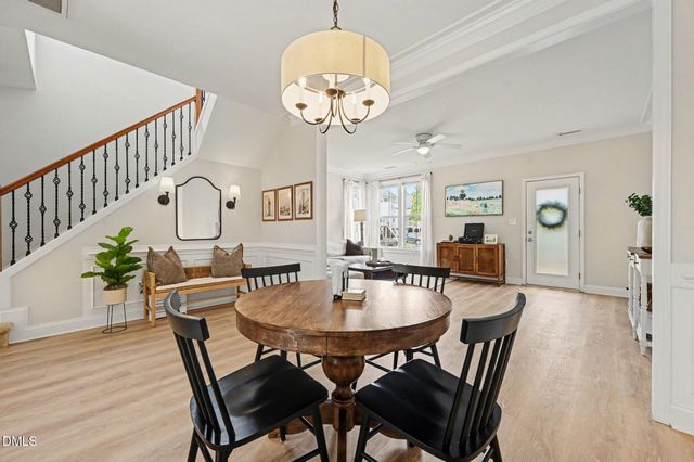 517 Village Loop Drive, Apex, NC 27502