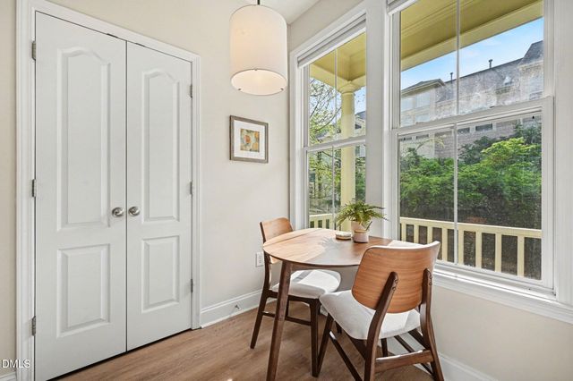 517 Village Loop Drive, Apex, NC 27502