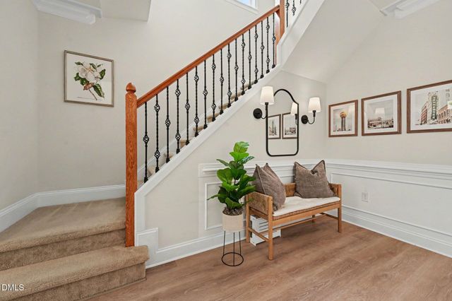 517 Village Loop Drive, Apex, NC 27502