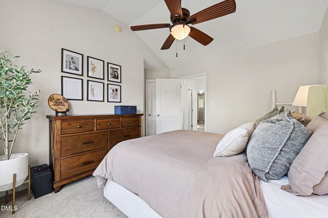 517 Village Loop Drive, Apex, NC 27502